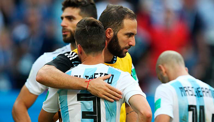 betstars gonzalo higuain rumores fichajes 03 Gonzalo Higuaín, rumores de fichajes, fichajes del real madrid, mercado de fichajes, paginas de fichajes, mercado de fichajes españa, mercado de fichajes minuto a minuto, mercado de fichajes en directo, rumores fichajes 2018 2019,